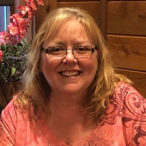 Meet your Posher, Lyndra